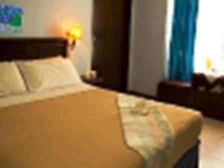 Batu Burok Beach Resort Kuala Terengganu Bilik gambar